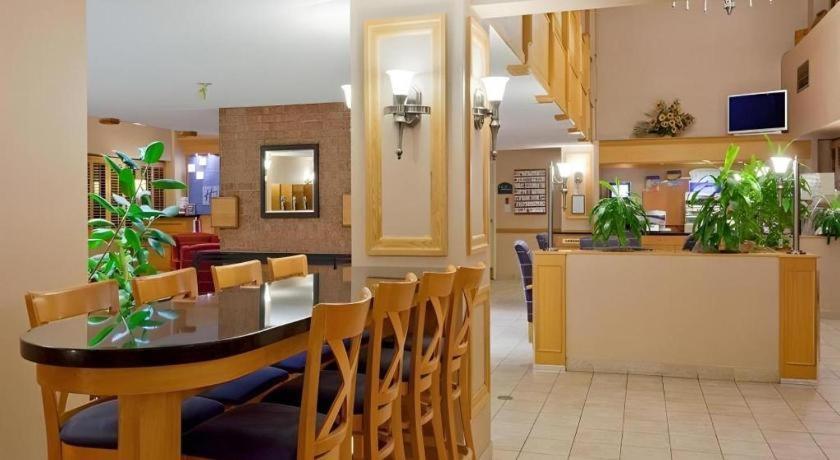 Express East - Scarborough By Ihg Toronto