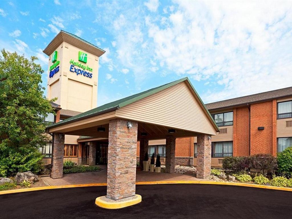 Express East - Scarborough By Ihg Toronto
