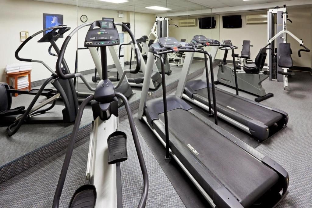 Express East - Scarborough By Ihg Toronto