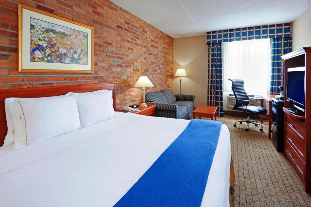Express East - Scarborough By Ihg