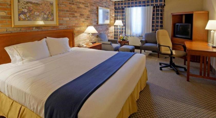 Hotel Express East - Scarborough By Ihg 2*